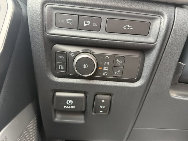 2022 Ford F-150 Base