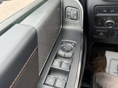 2022 Ford F-150 Base