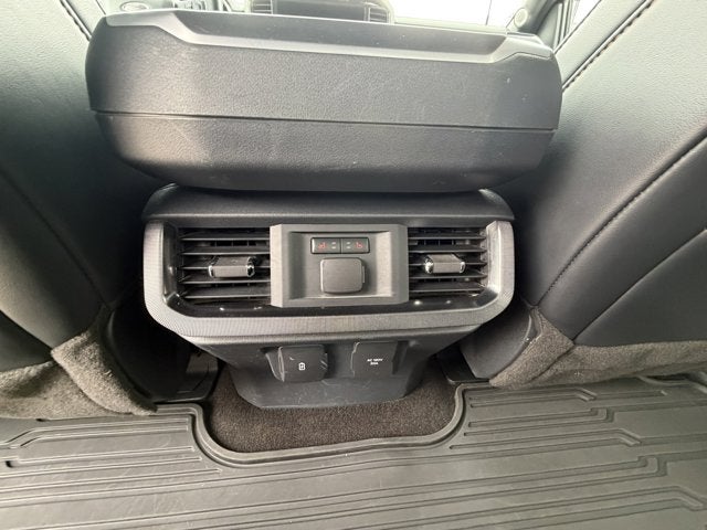 2022 Ford F-150 Base