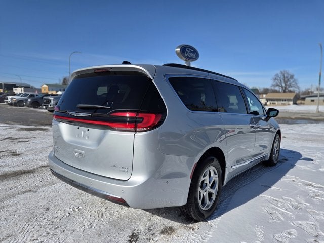 2023 Chrysler Pacifica Limited