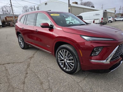 2025 Buick Enclave Avenir