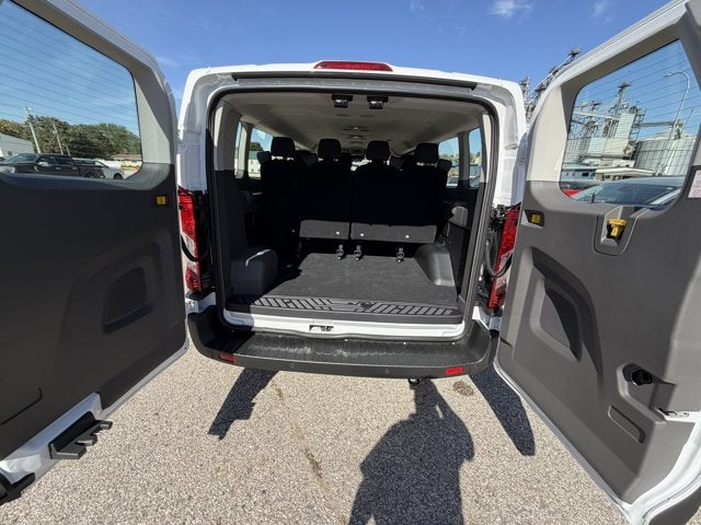 2027 Ford Transit Passenger Wagon LR PASS XLT